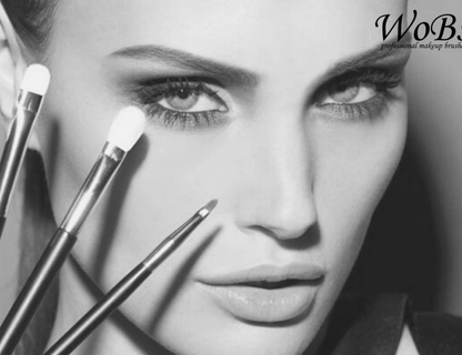 пензлик для нанесення пігментів