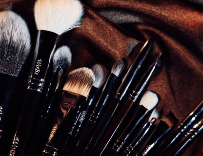 Набори пензлів для макіяжу купити у Wobs