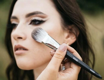 Купити кисть для тональної основи від WoBs